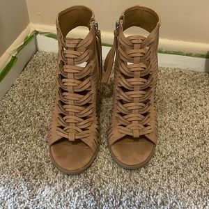 Dolce Vita heels/sandals